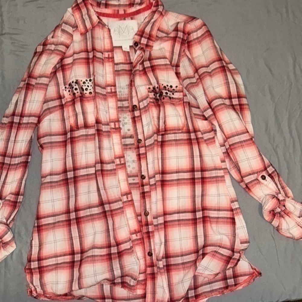 Maurice’s button up